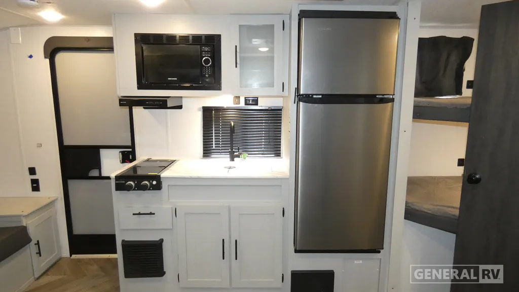 2022 Forest River Wildwood FSX 178BHSK, Photos photo 6
