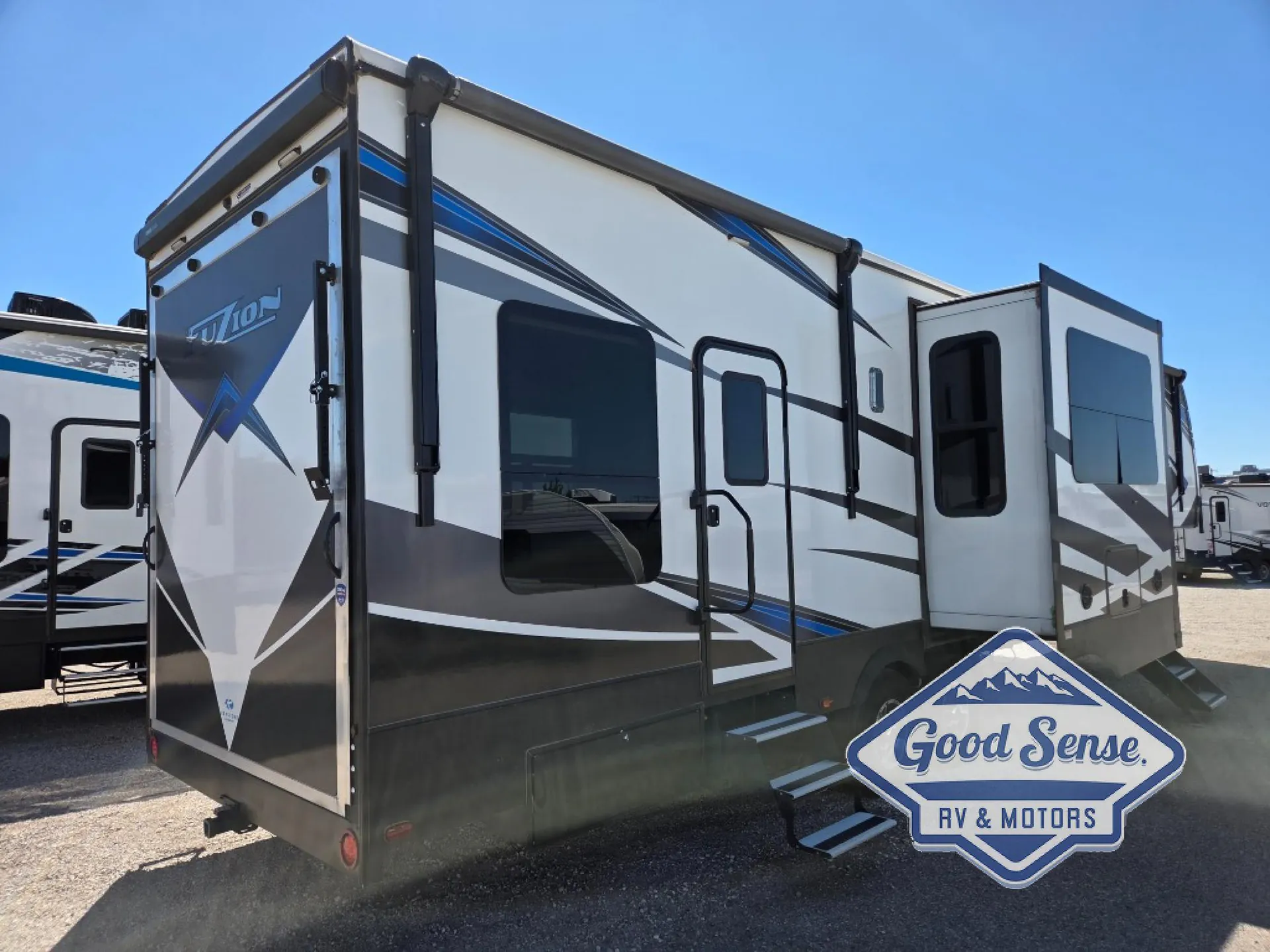 2021 Keystone Fuzion 357 - Photo 3