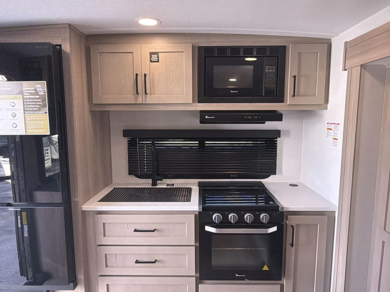 2026 Forest River Rockwood Mini Lite 2515S — Photo 5