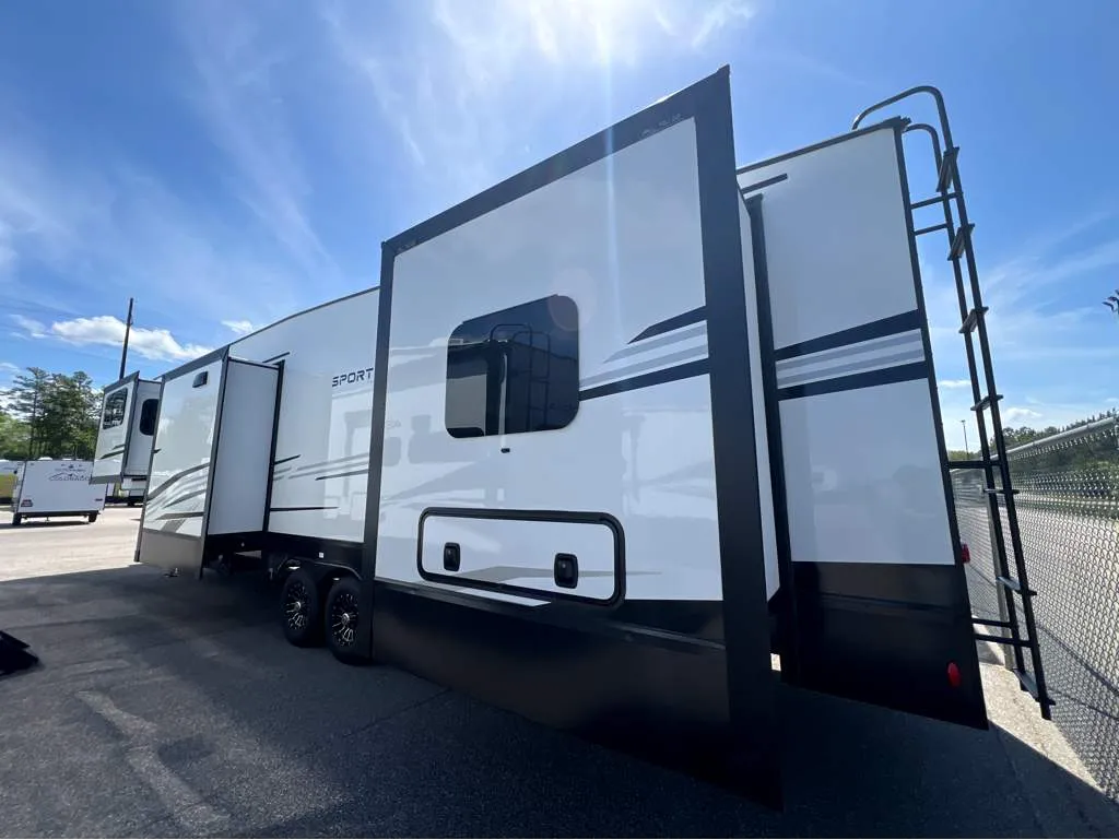 2026 Venture RV SportTrek 5 Touring Edition STTF365VFL - Photo 3