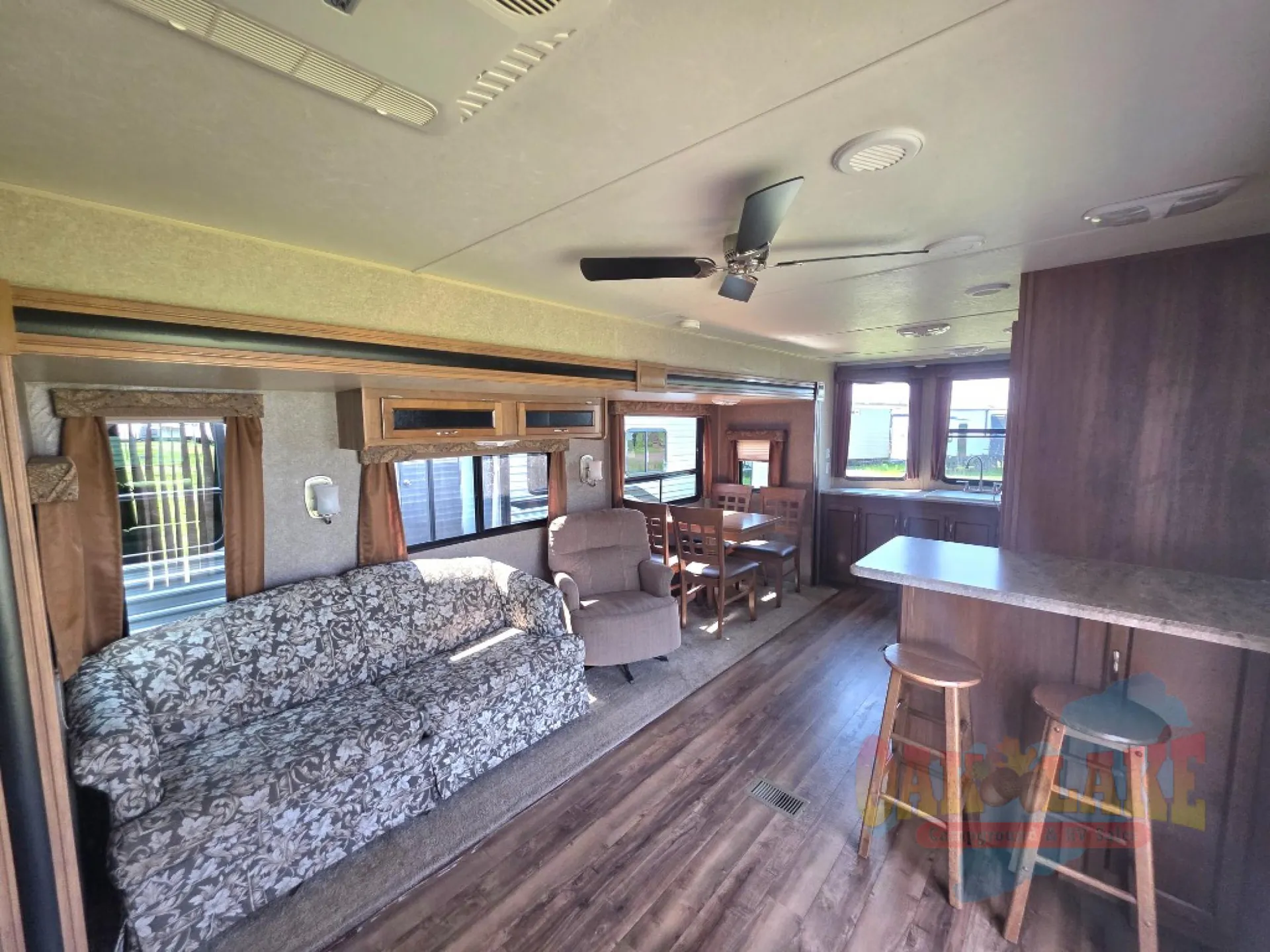 2016 Coachmen Catalina Destination 38FKDS - Photo 4