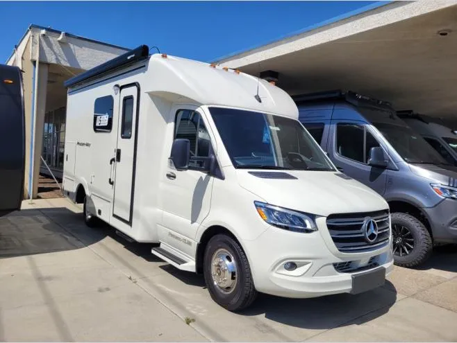 2026 Pleasure-Way Plateau XLRB Std. Model - Main photo