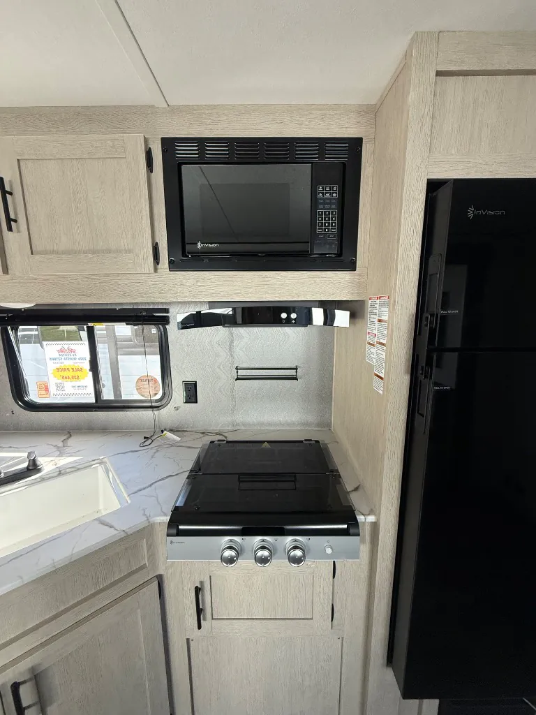2026 Shasta RVs i-5 Edition 527BHS, Photos photo 11