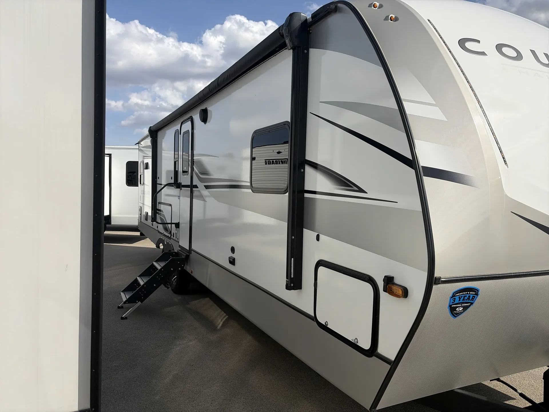 2025 Keystone Cougar Half-Ton East 30RKD — campside