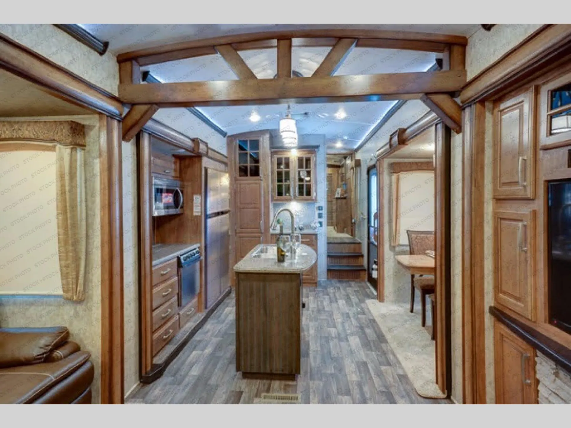 2017 Keystone Montana 3661RL - Photo 3