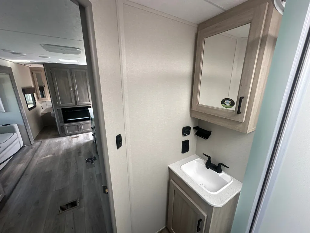 2026 Coachmen Catalina Legacy Edition 243RBS, Photos photo 36