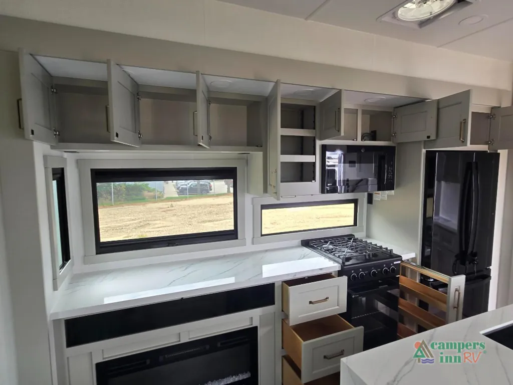 2026 Brinkley Model G 4100, Photos photo 22