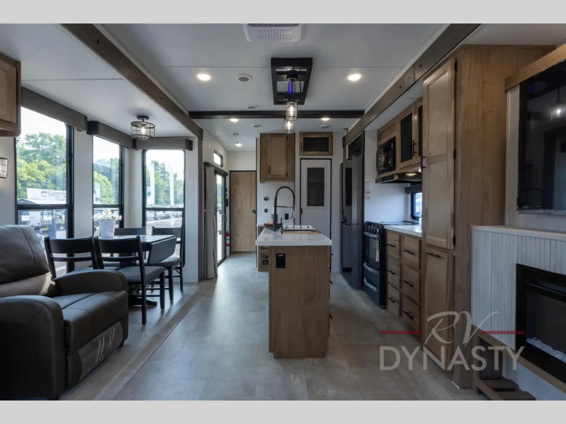 2027 Forest River Cherokee Timberwolf 39NA - Photo 3