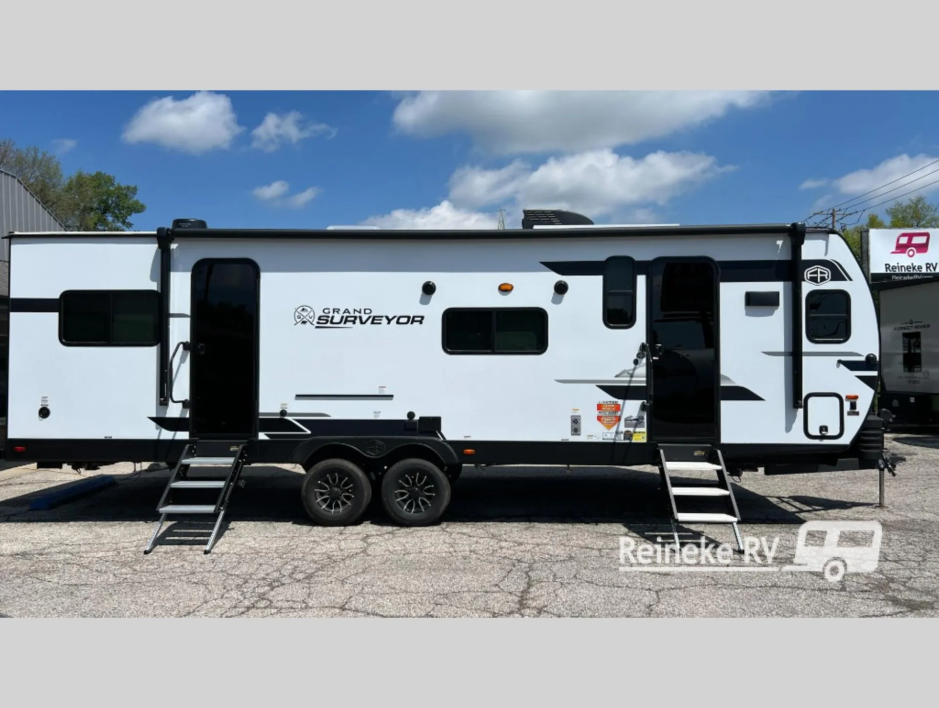 2025 Forest River Grand Surveyor 275FKBS - Photo 2