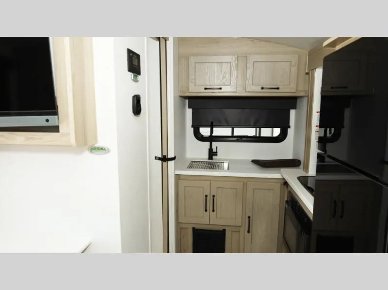 2025 Forest River RV Flagstaff E-Pro 15FBS - Photo 3