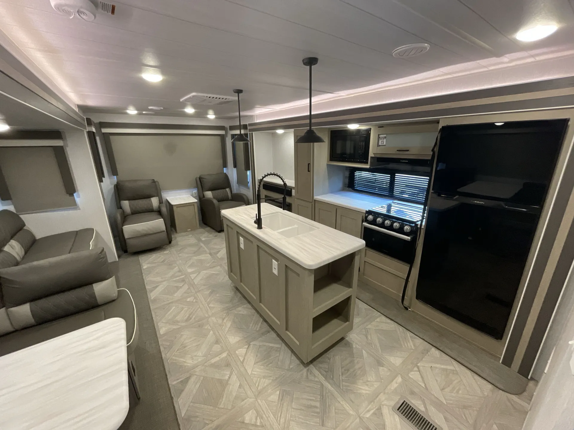 2023 Forest River Wildwood 27RE — living area main