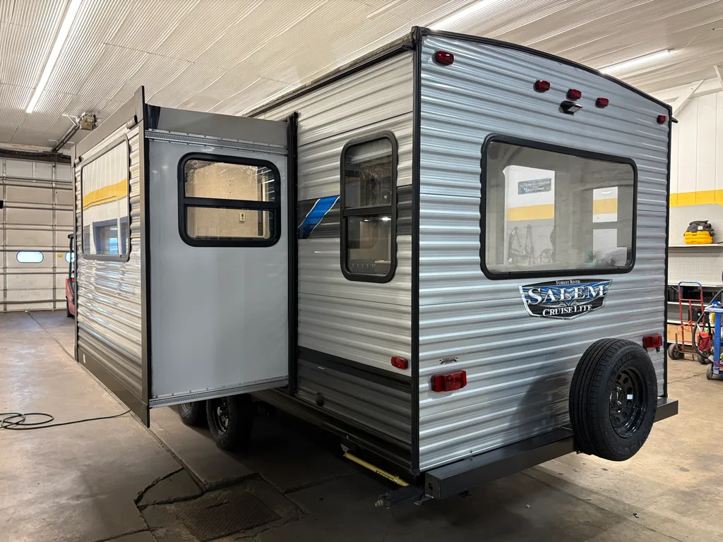2022 Forest River Salem Cruise Lite 24RLXL, Photos photo 5