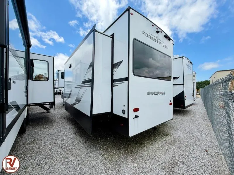 2026 Forest River Sandpiper 3900HBLR - Photo 4