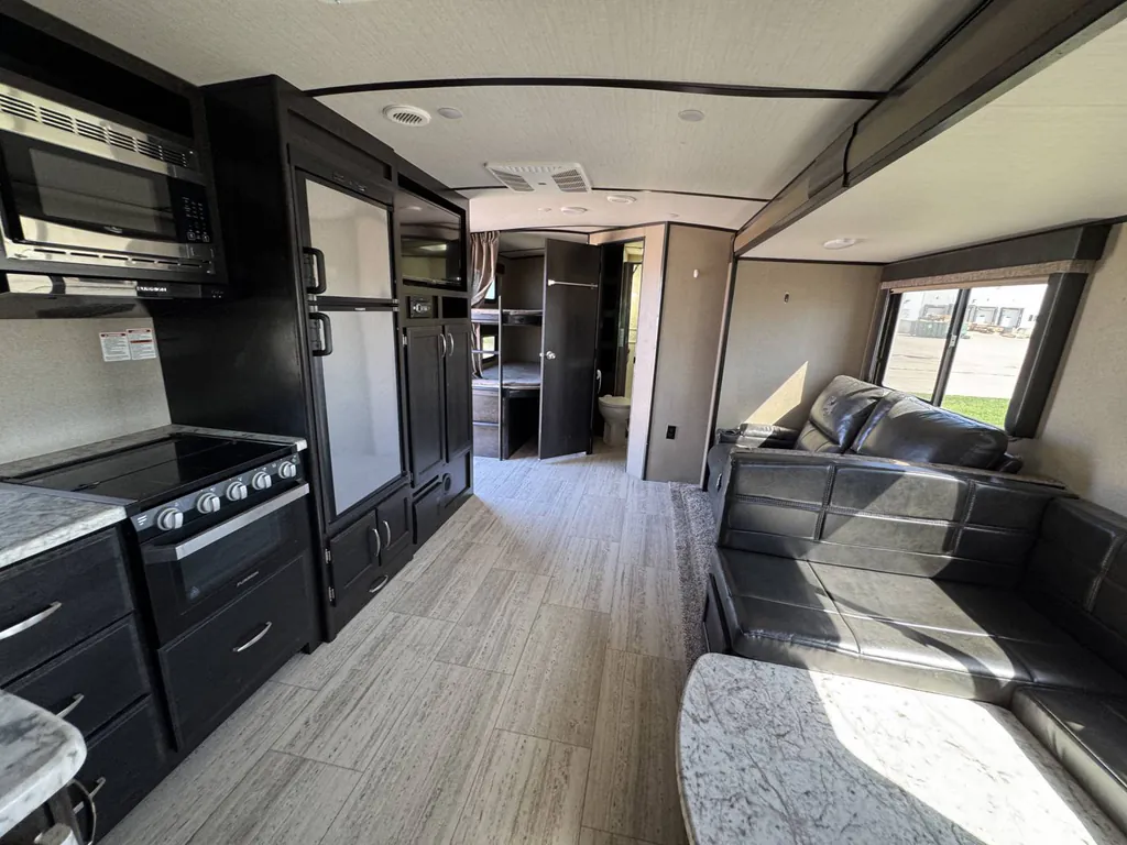 2019 Grand Design Imagine 2800BH, Photos photo 28