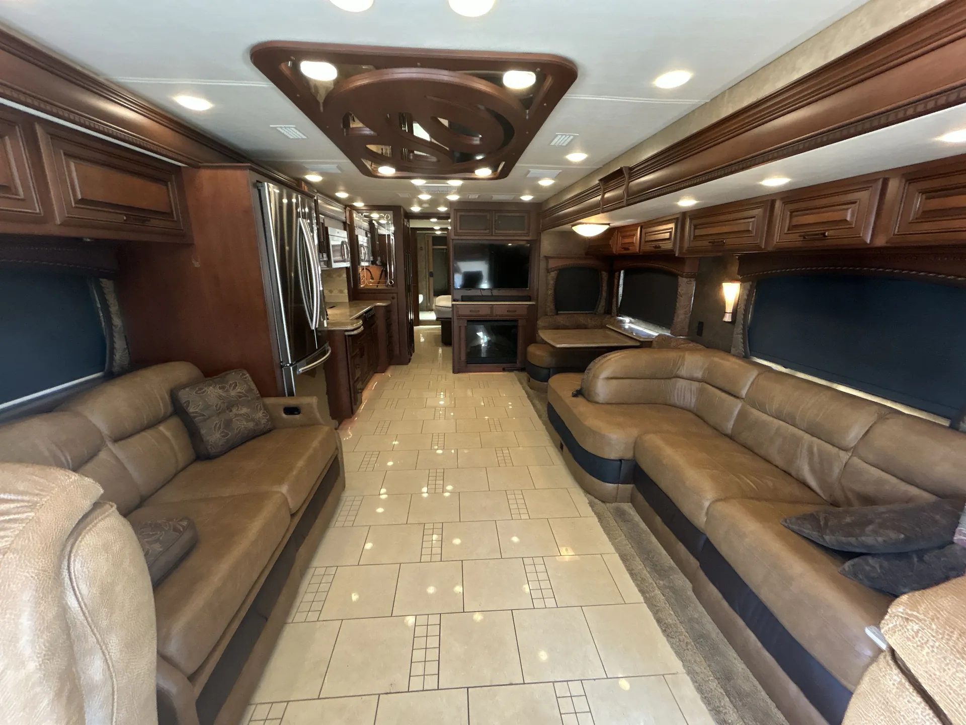 2013 Entegra Coach Aspire 42RBQ — living area main