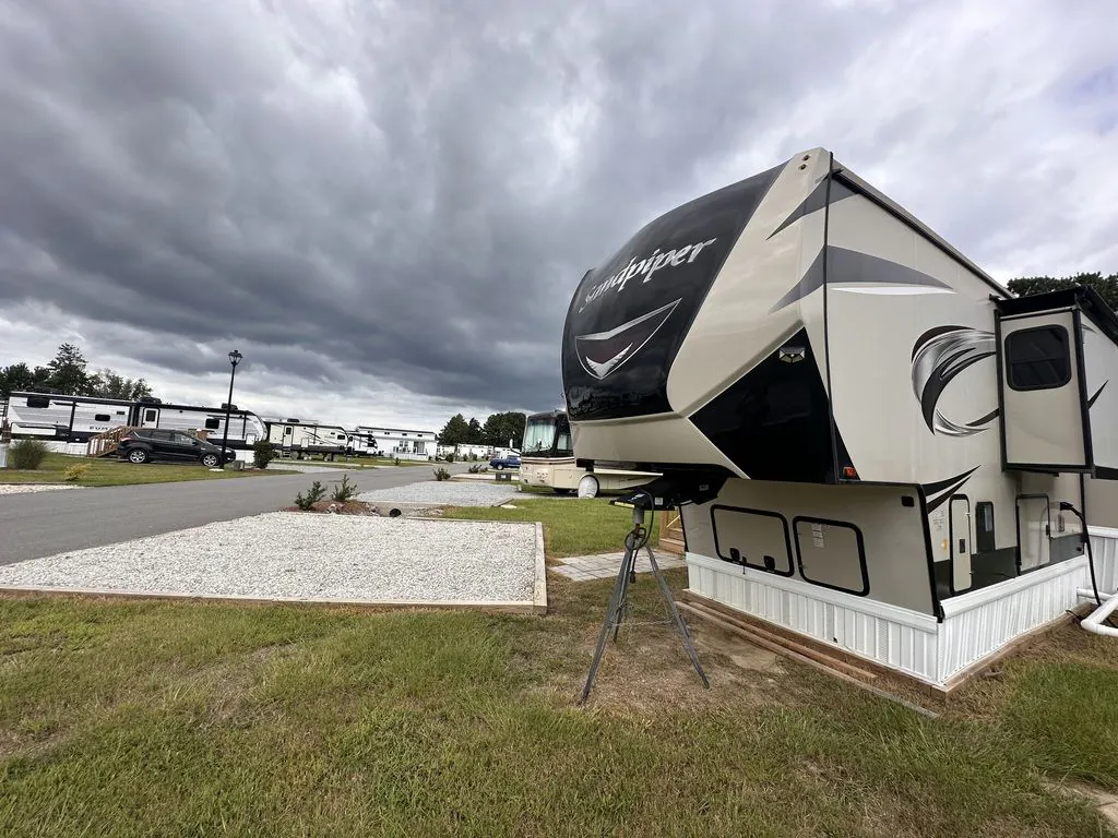 2019 Forest River Sandpiper 378FB - Photo 4
