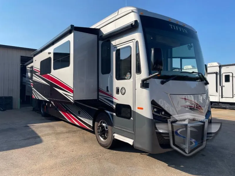 2026 Tiffin Phaeton 40 IH - Photo 2