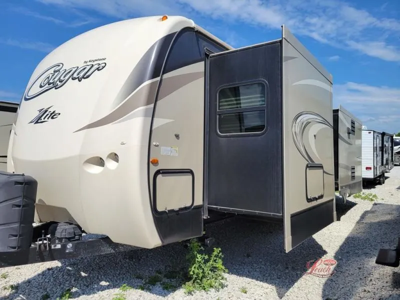2017 Keystone RV Cougar X-Lite 30RLI - Photo 2