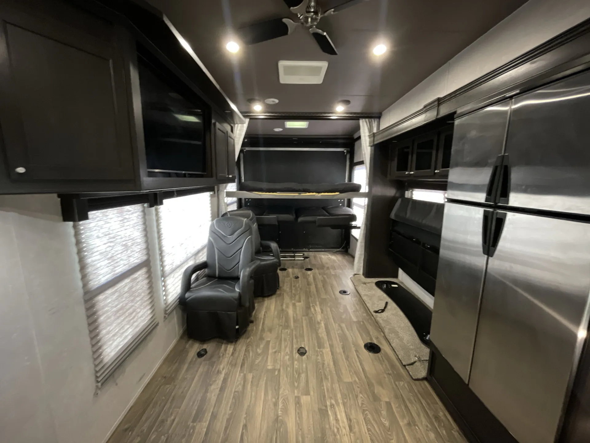 2022 Eclipse Stellar 2919DBG — living area main