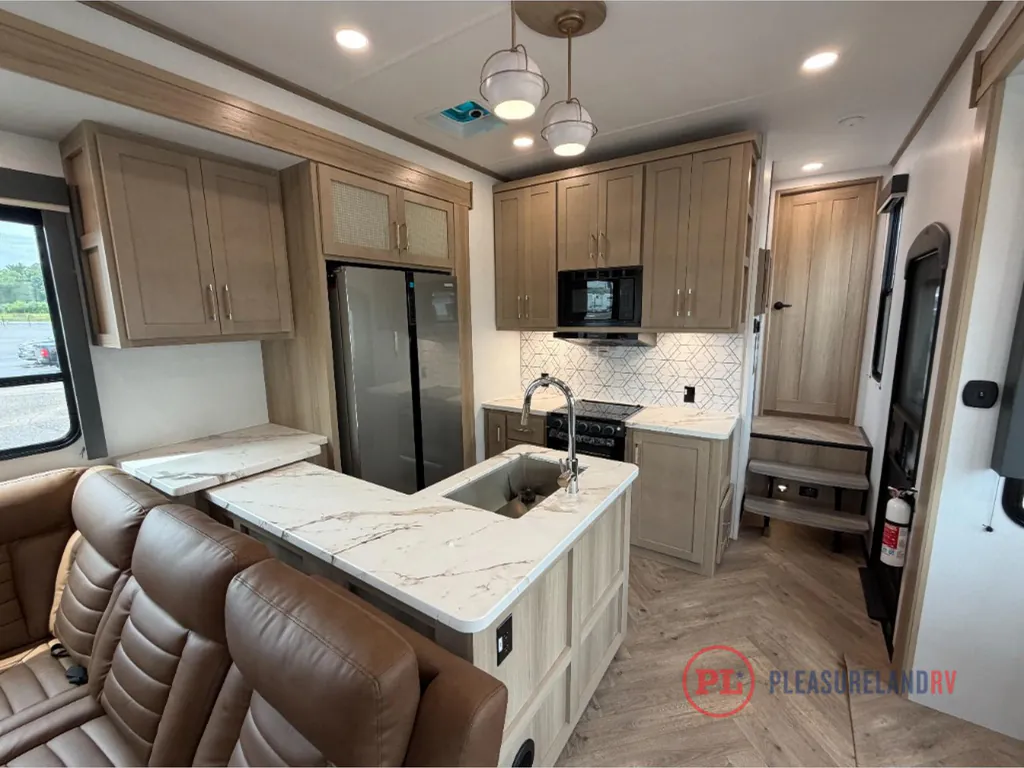 2026 Keystone Raptor 420, Photos photo 19
