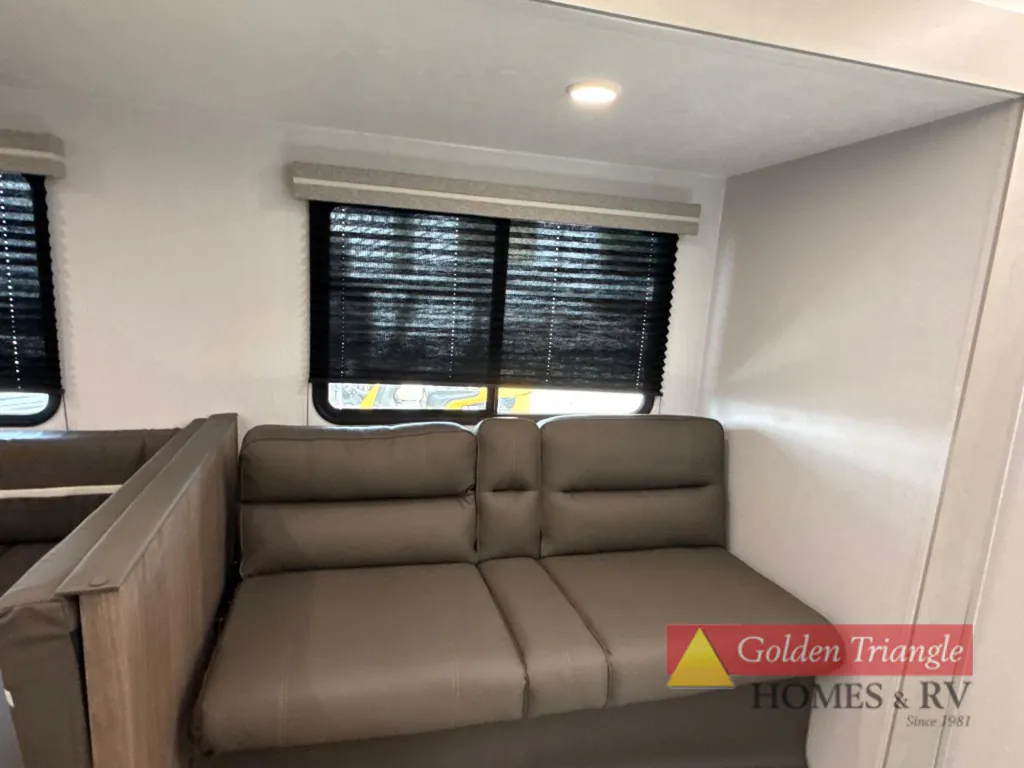 2026 Coachmen Freedom Express Select 30SE, Photos photo 14