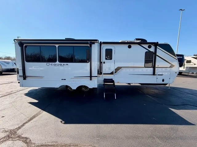 2026 Keystone RV Cougar Half-Ton 29RLP - Photo 4