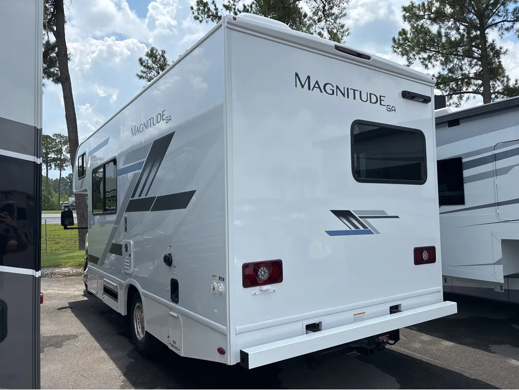 2026 Thor Motor Coach Magnitude GA21 - Photo 4