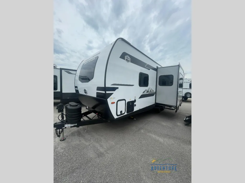 2026 Forest River Surveyor Legend 205RKLE, Photos photo 4