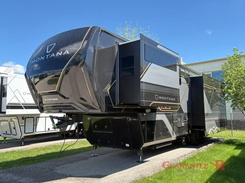 2026 Keystone Montana 3100RL - Photo 4