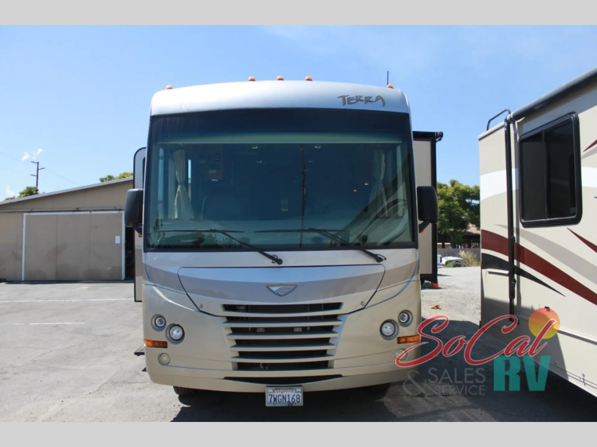 2015 Fleetwood Terra 35K - Photo 3