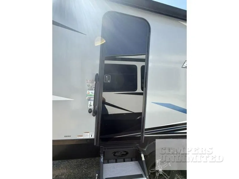 2022 Cherokee Cherokee Alpha Wolf 22SWL - Photo 4