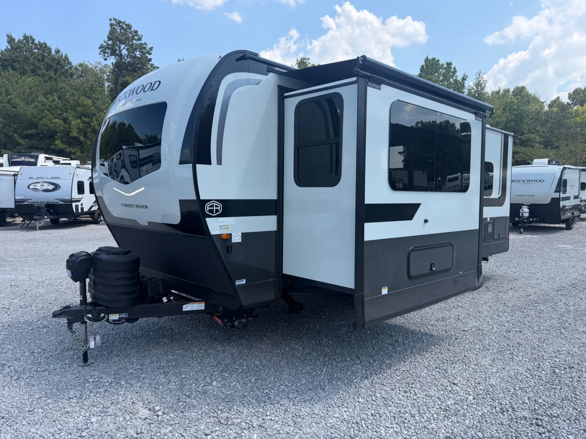 2027 Forest River Rockwood Mini Lite 2506FK - Photo 4