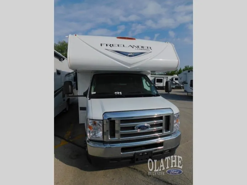 2024 Coachmen Freelander 27QB Chevy - Photo 3