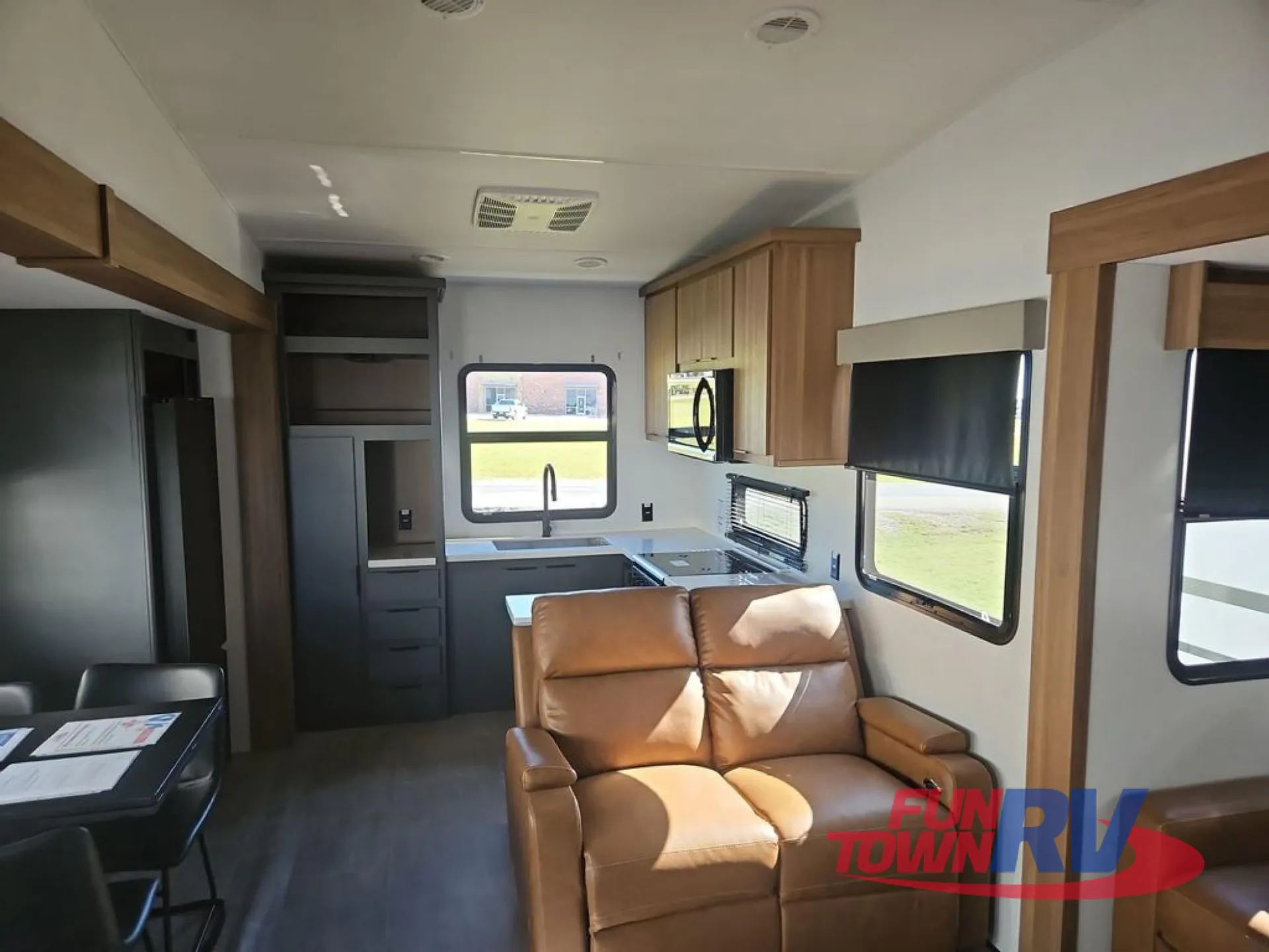 2025 Heartland Corterra CT 3.7 - Photo 3