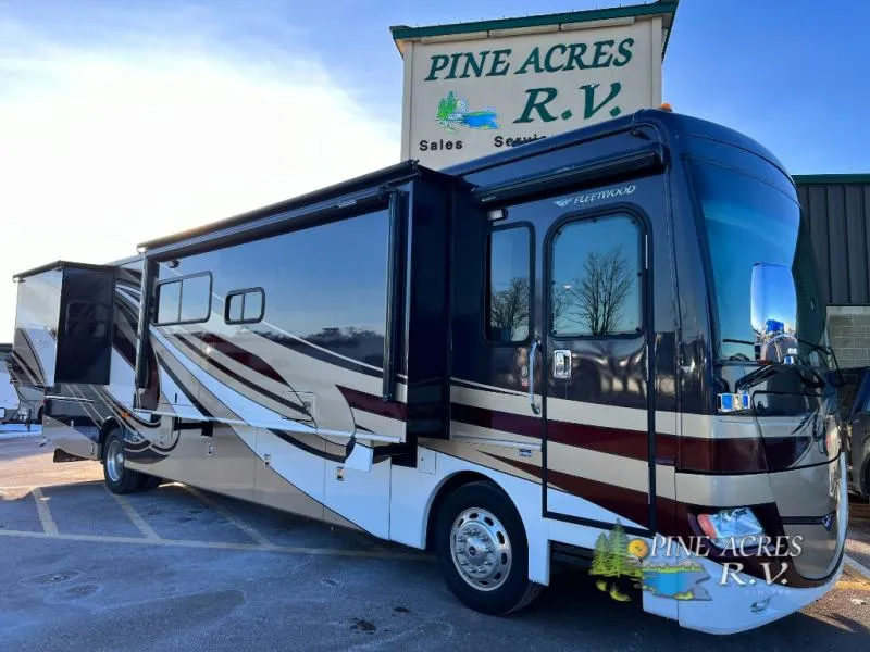 2013 Fleetwood RV Discovery Used    40X Diesel 057,684 Miles - Main photo