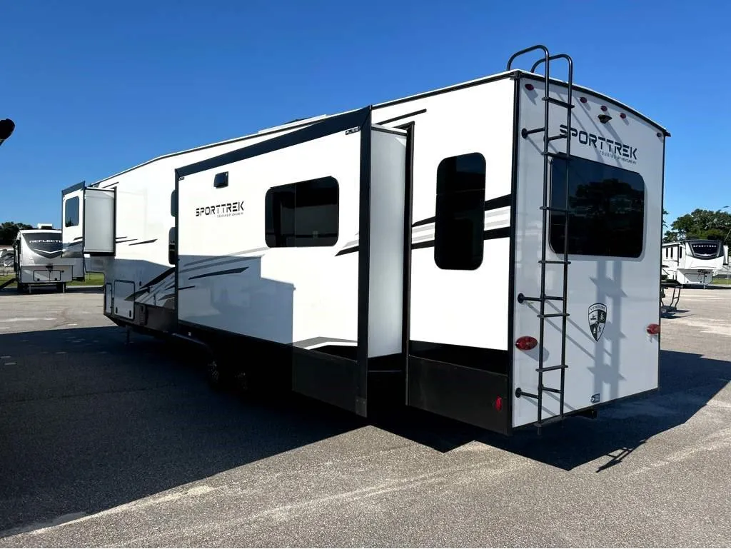 2026 Venture RV SportTrek 5 Touring Edition STTF363VFR - Photo 4