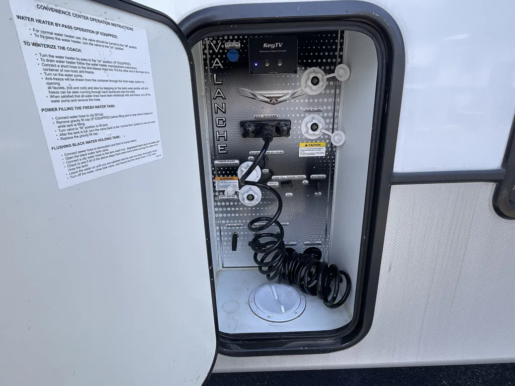 2023 Keystone Avalanche 390DS, Photos photo 32
