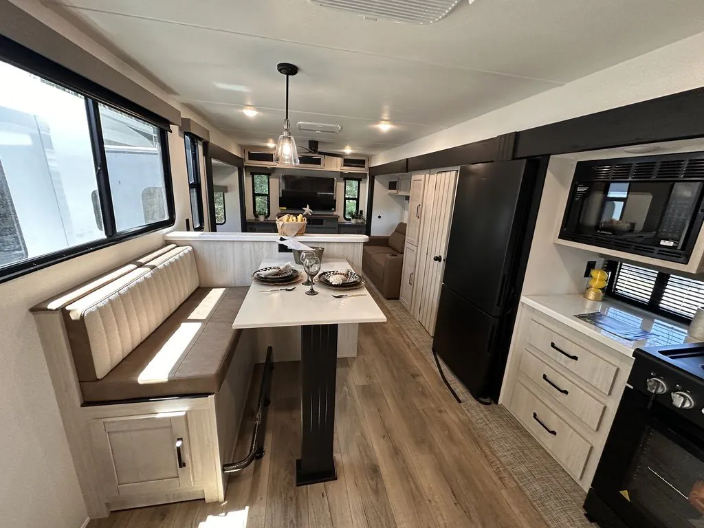 2026 Forest River Puma Vista 38DEN — Photo 5
