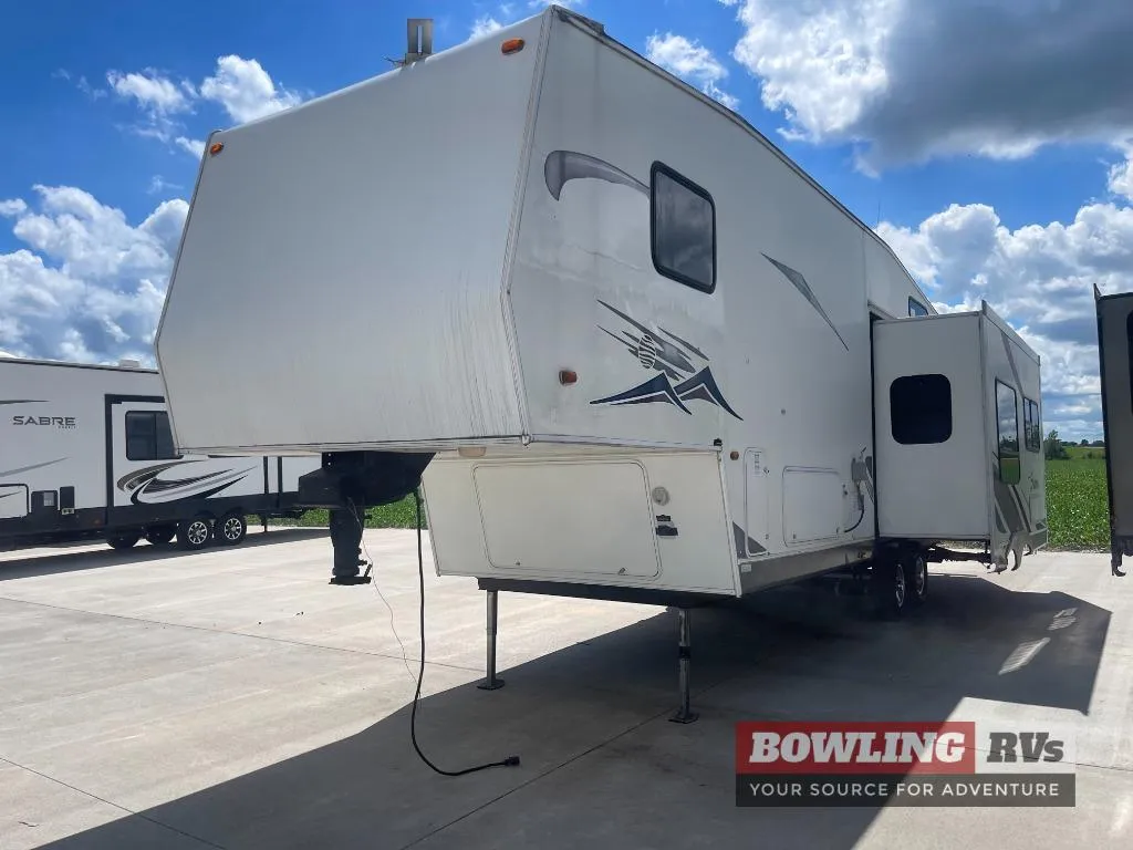 2004 Forest River RV Sierra 30RLSS - Main photo