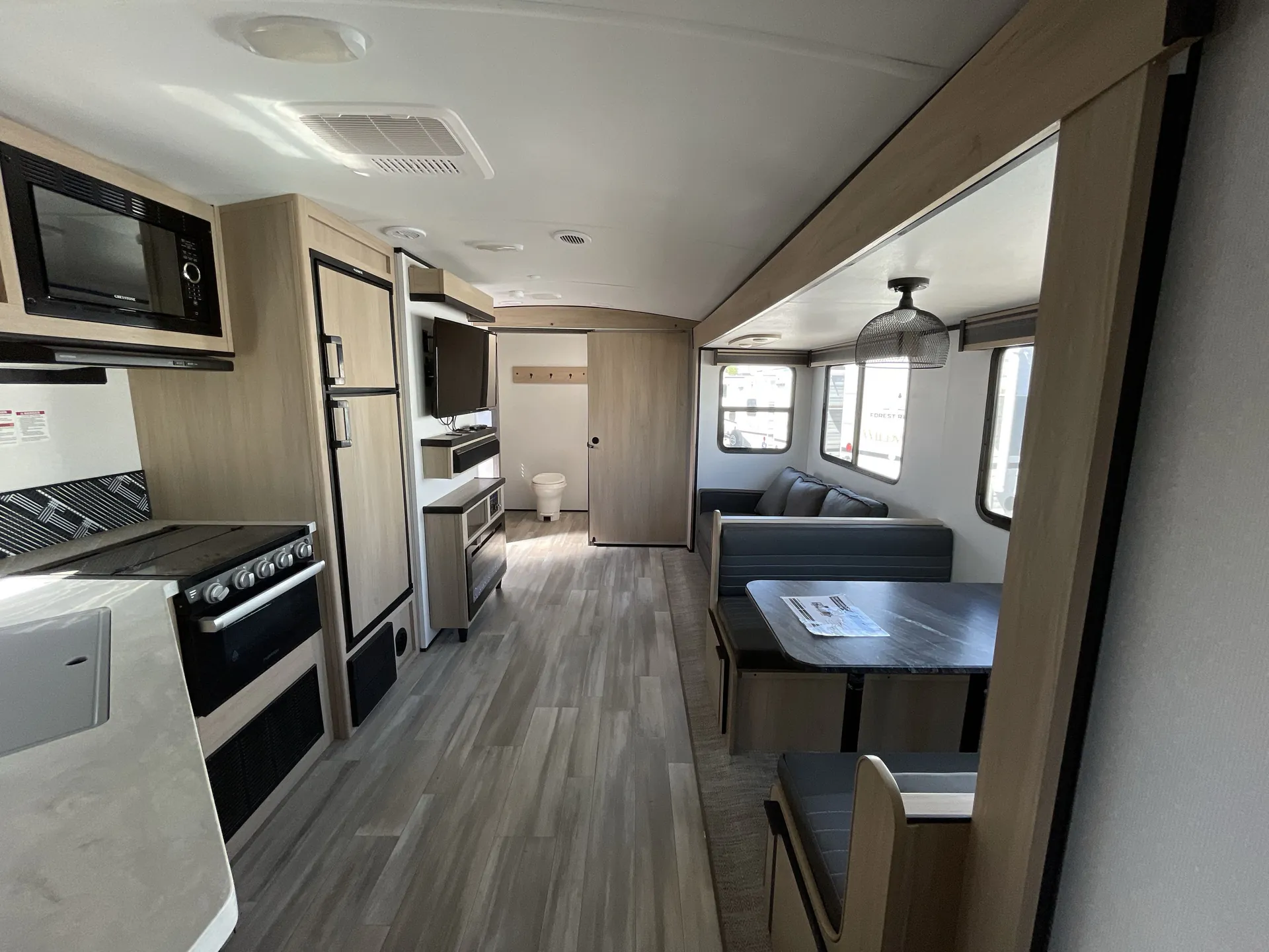 2021 Cruiser RV Radiance R-25RB — living area main