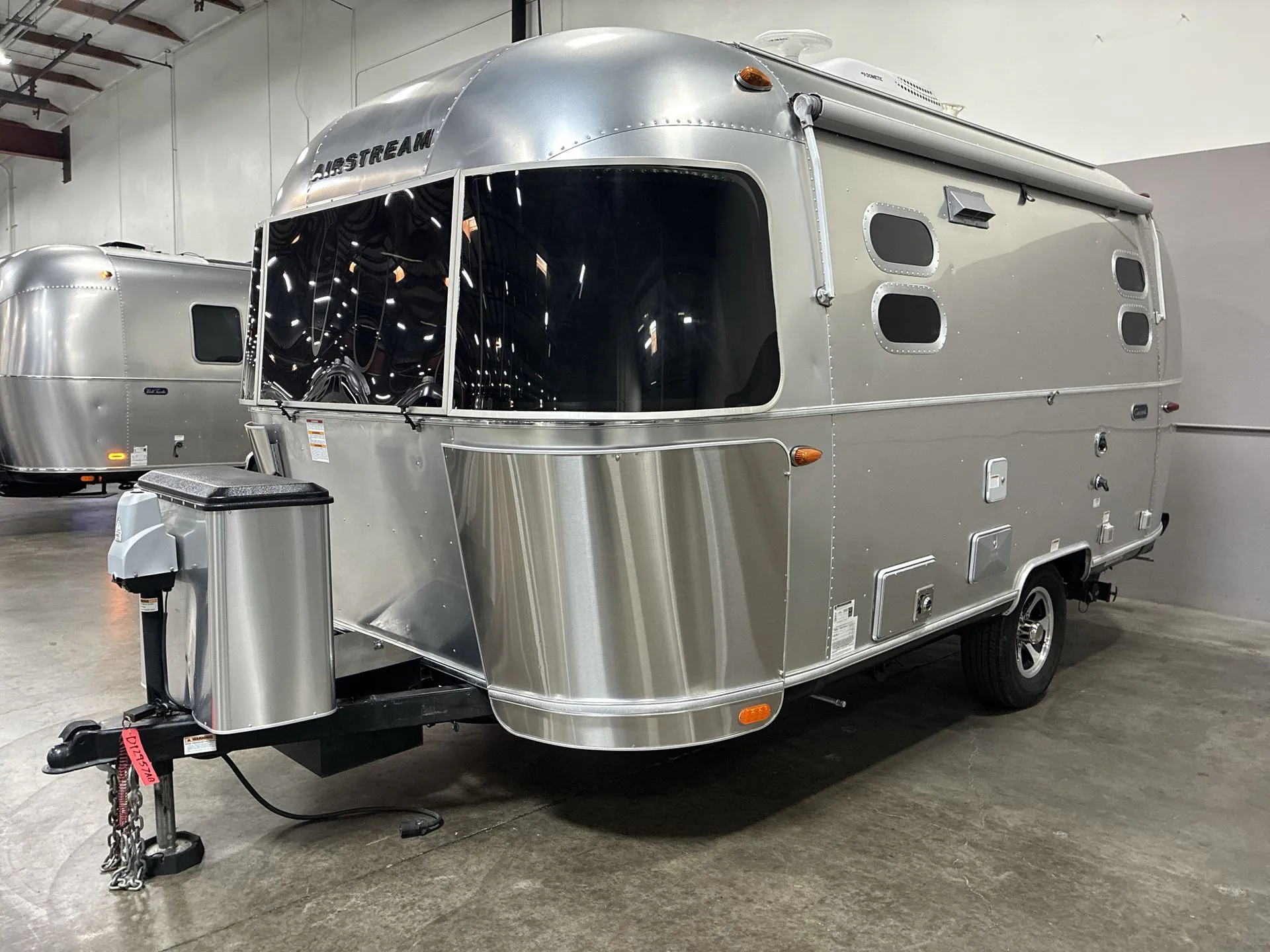 2020 Airstream Caravel 19CB - Photo 3