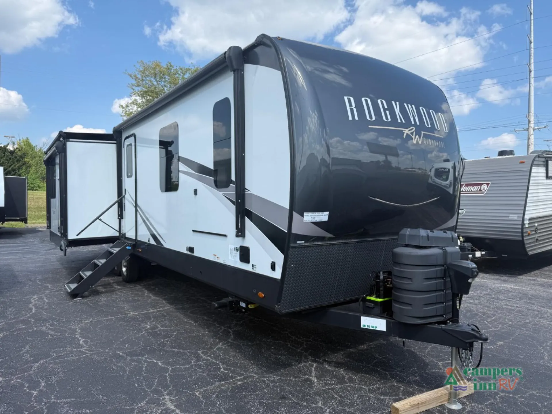 2024 Forest River Rockwood Signature 8332SB - Photo 2