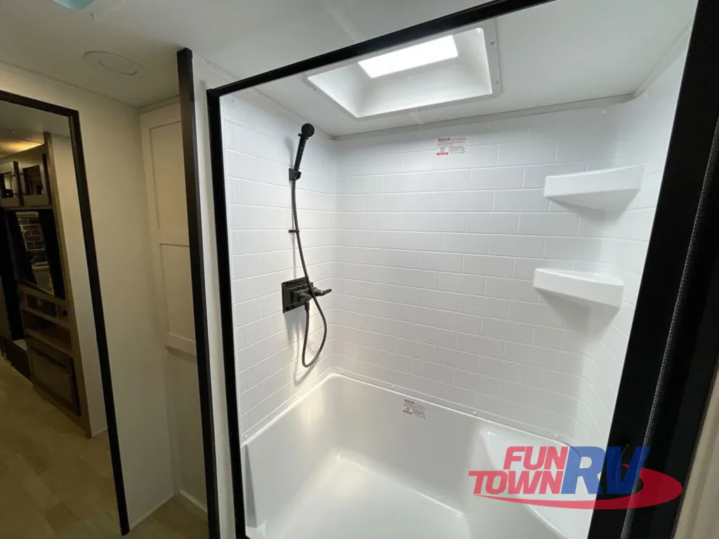 2026 Forest River Solaire 2580RBSS, Photos photo 28