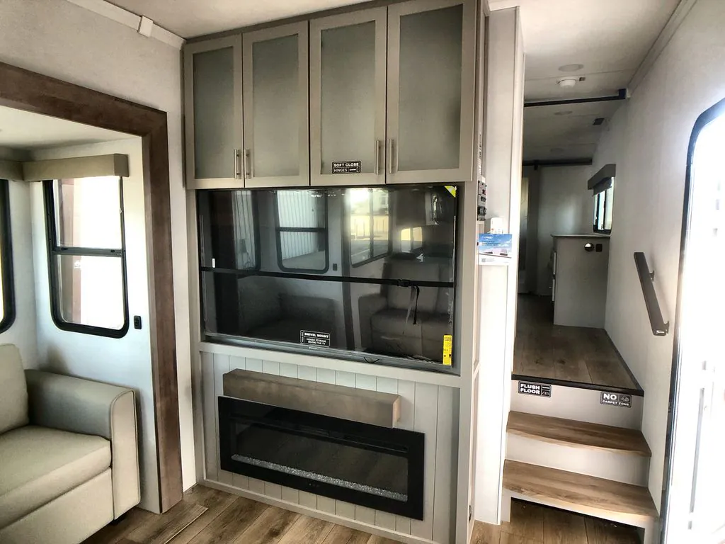 2026 Alliance RV Avenue 35RKS - Photo 4