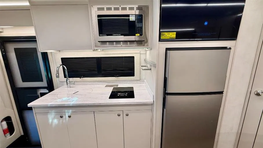 2027 Tiffin Wayfarer 25 PW, Photos photo 17