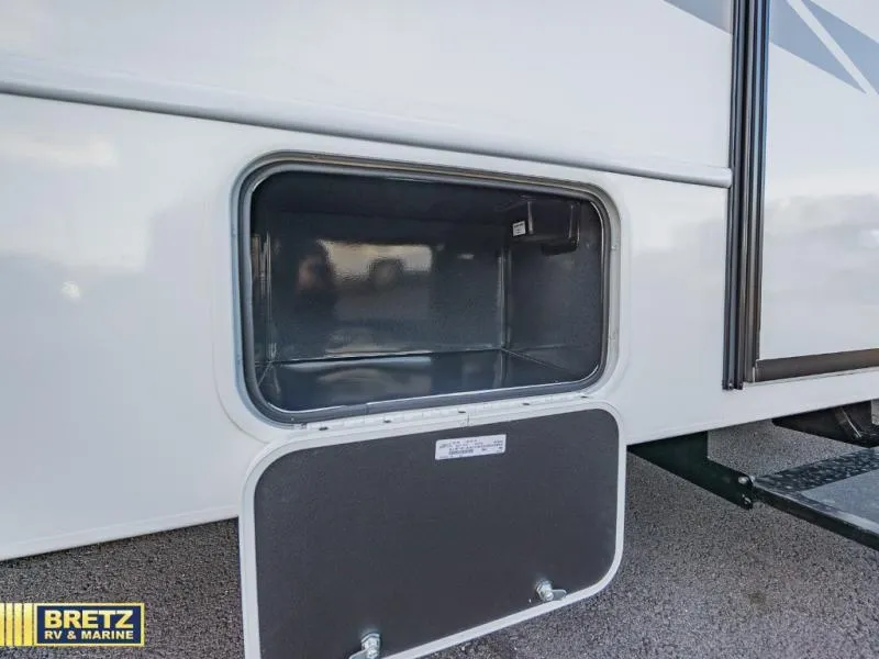 2026 Entegra Coach Odyssey SE 29KF - Photo 3