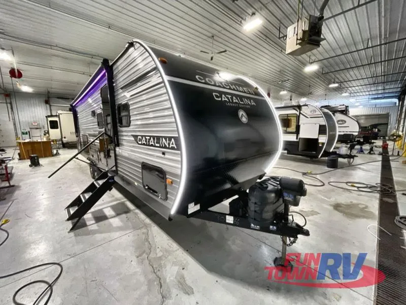 2026 Coachmen Catalina Legacy Edition 273DBHCK - Photo 2