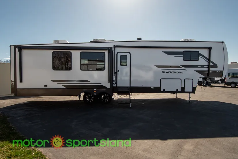 2026 Forest River Blackthorn 3750LK - Photo 2