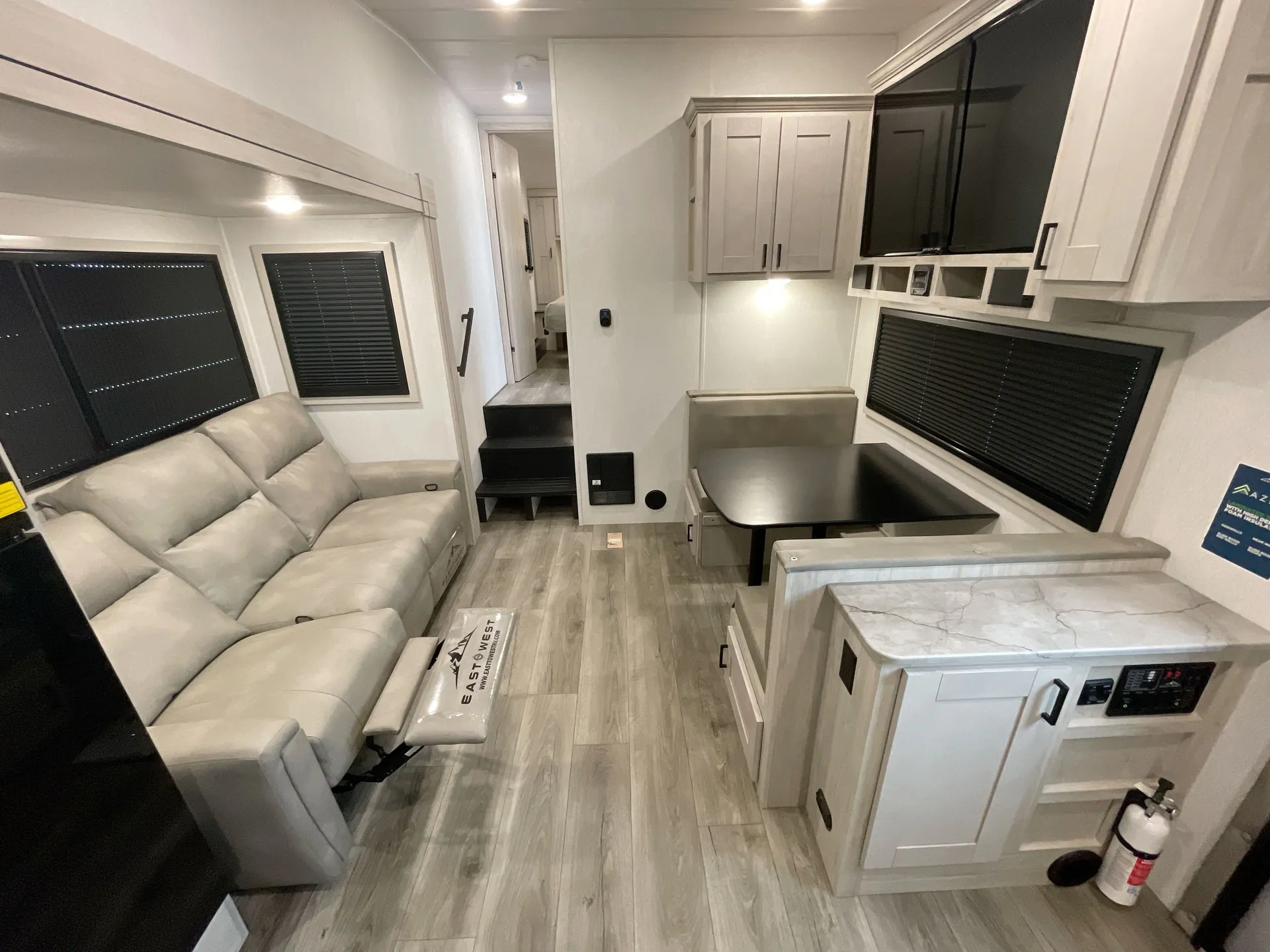 2024 East to West Tandara 22RK — cabinet