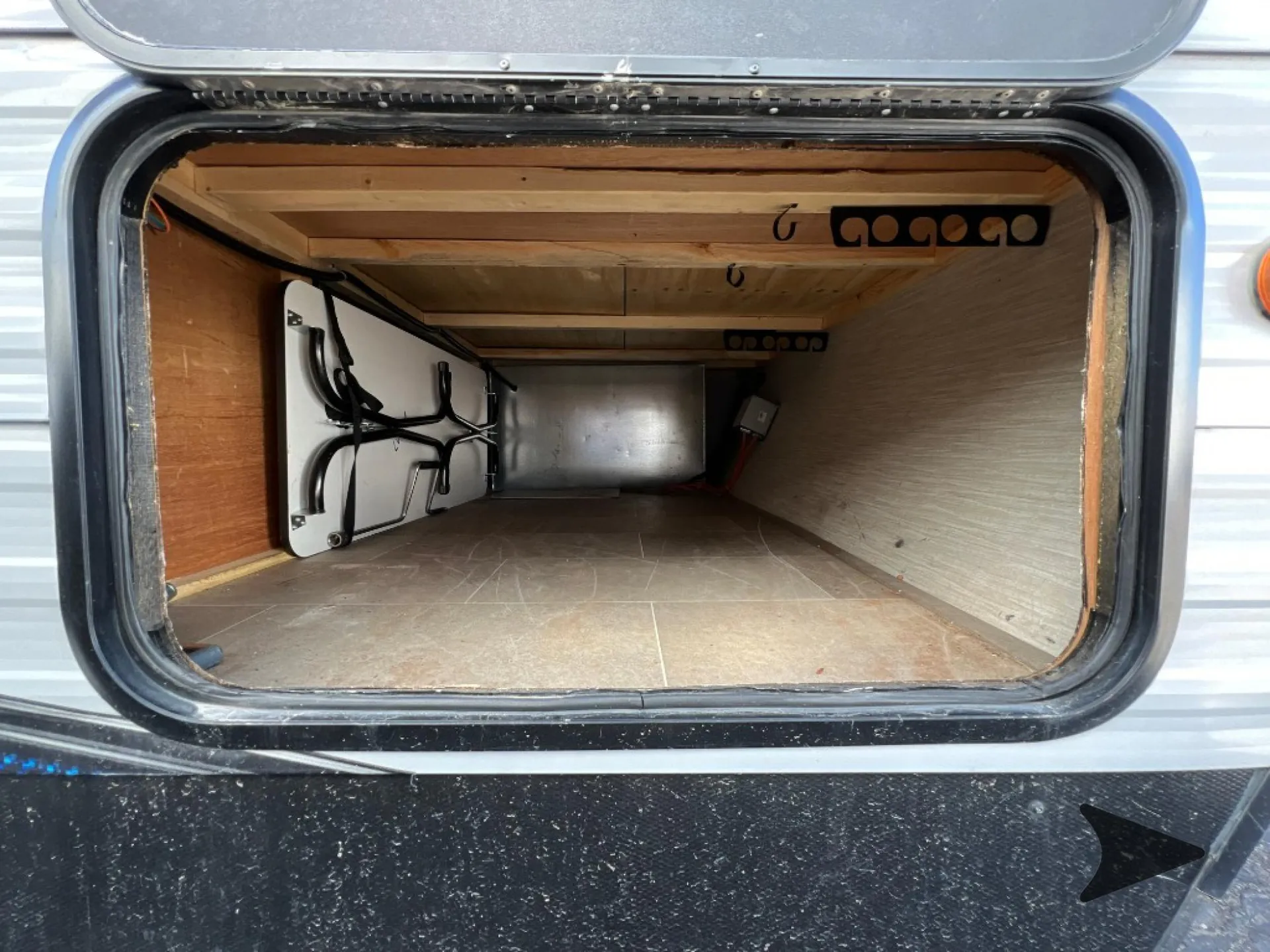 2021 Forest River Vengeance Rogue 25V — Photo 6